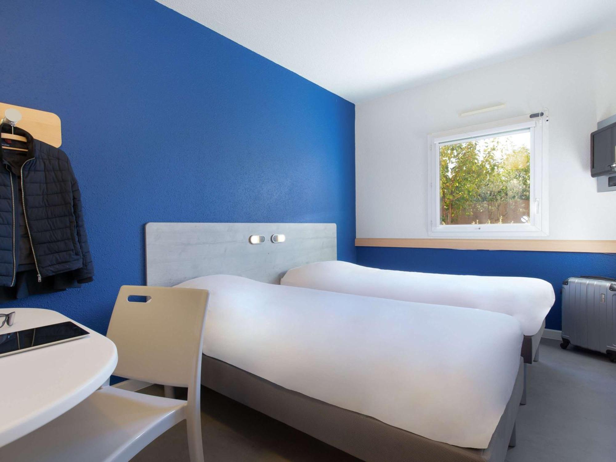 Ibis Budget Saint-Maximin Esterno foto