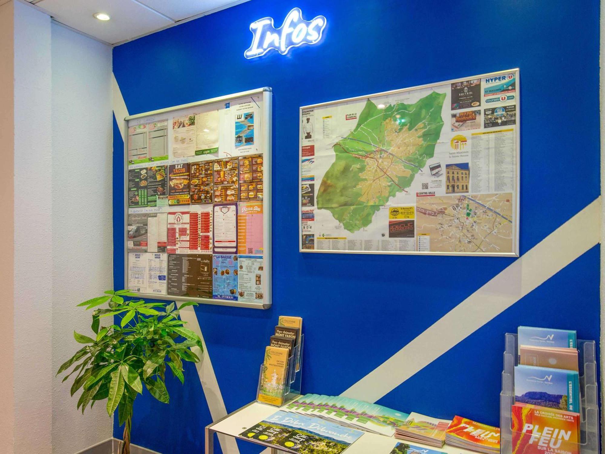Ibis Budget Saint-Maximin Esterno foto