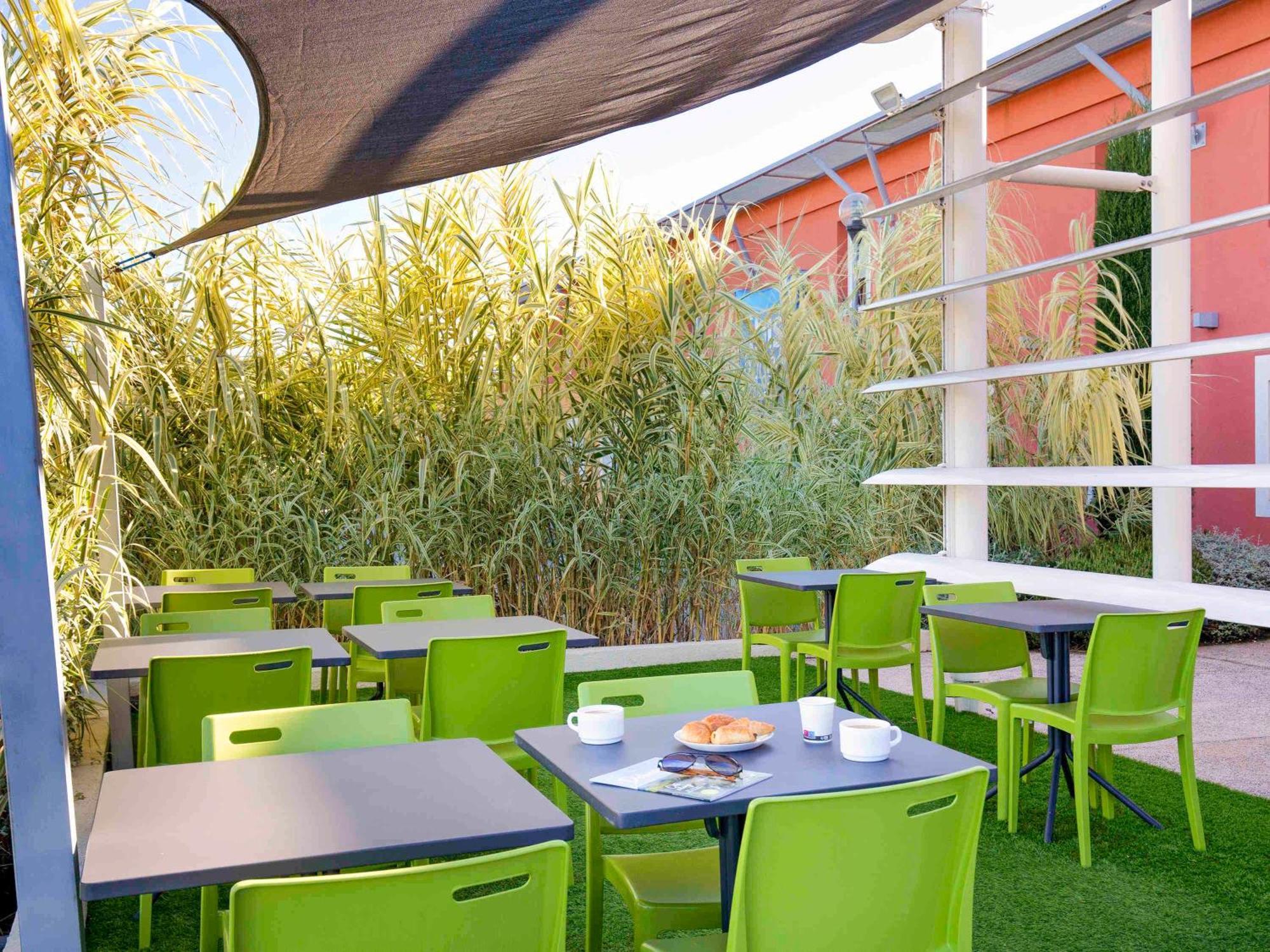 Ibis Budget Saint-Maximin Esterno foto