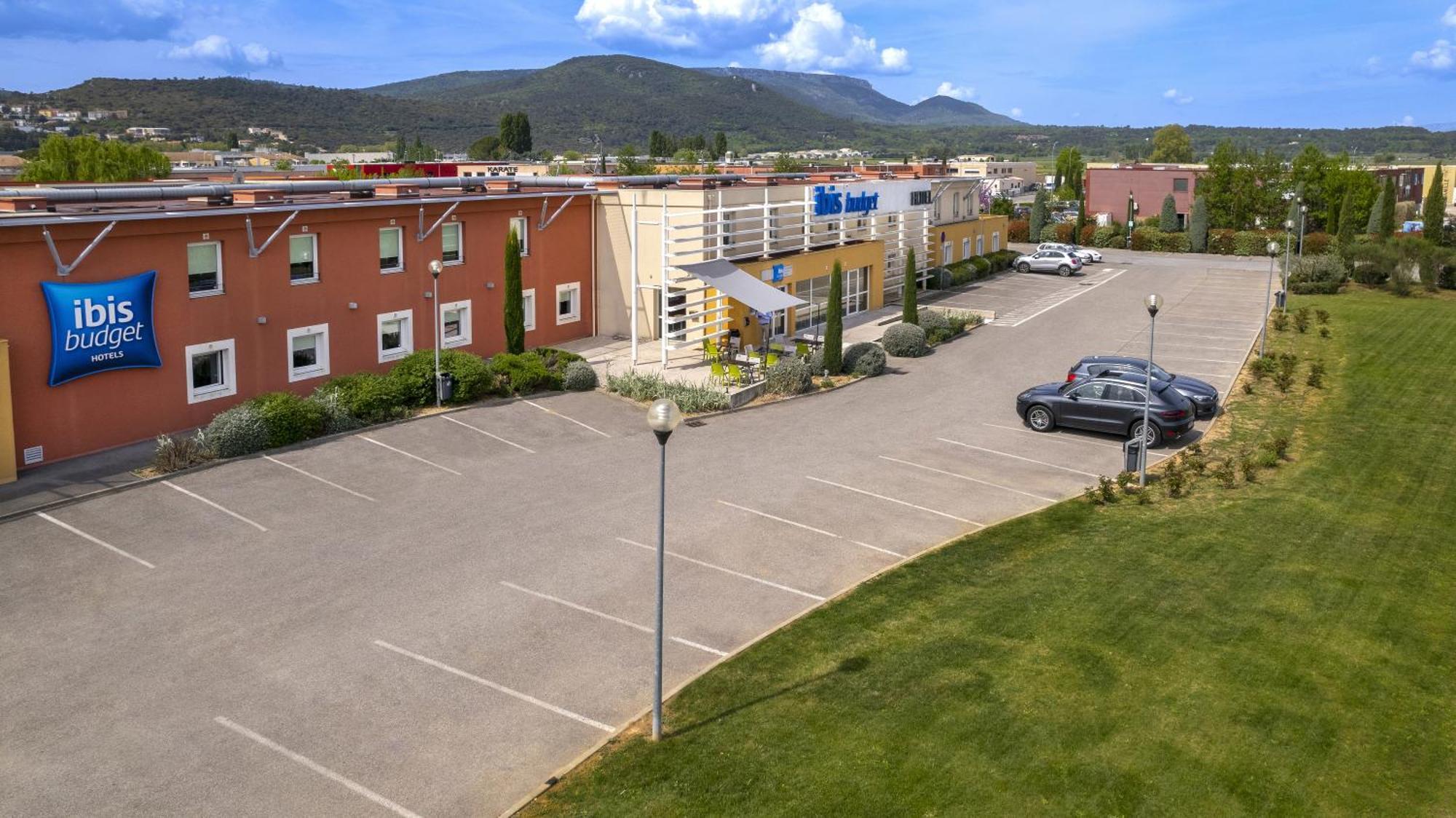Ibis Budget Saint-Maximin Esterno foto