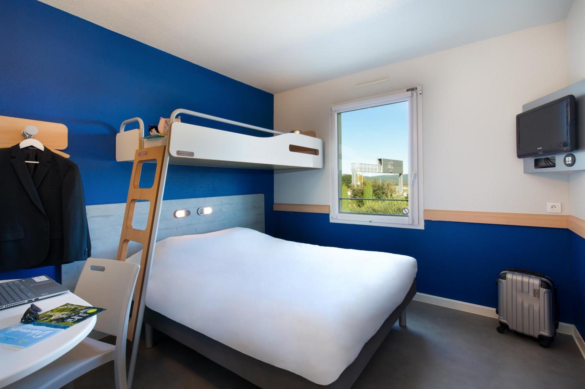 Ibis Budget Saint-Maximin Esterno foto