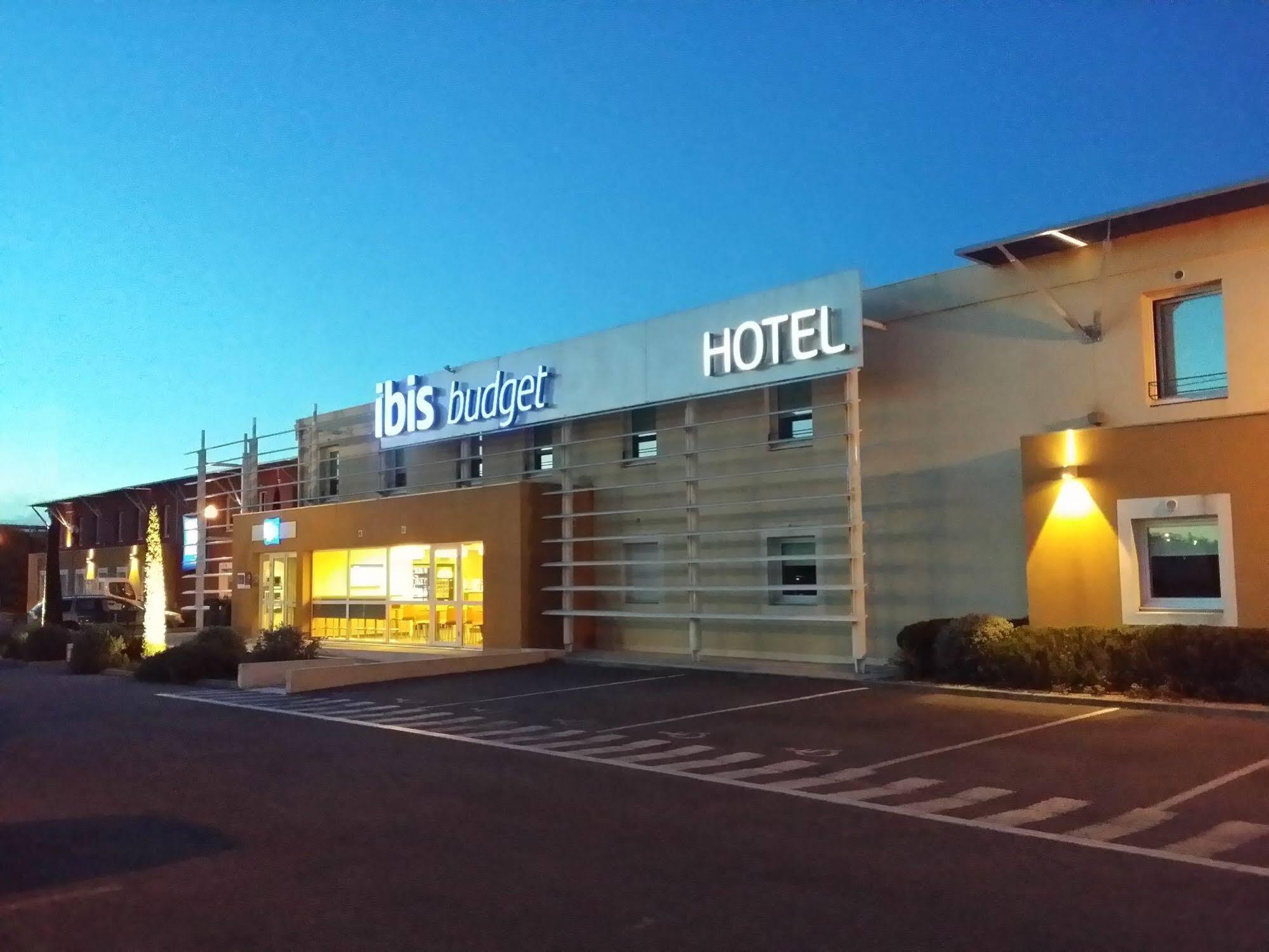 Ibis Budget Saint-Maximin Esterno foto