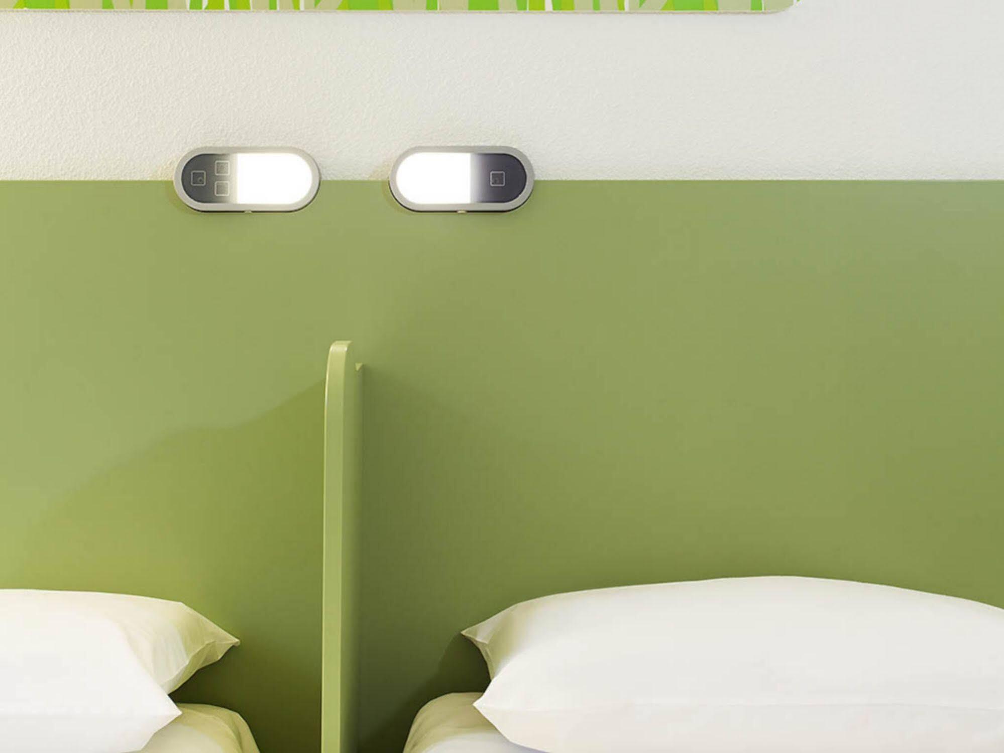 Ibis Budget Saint-Maximin Esterno foto